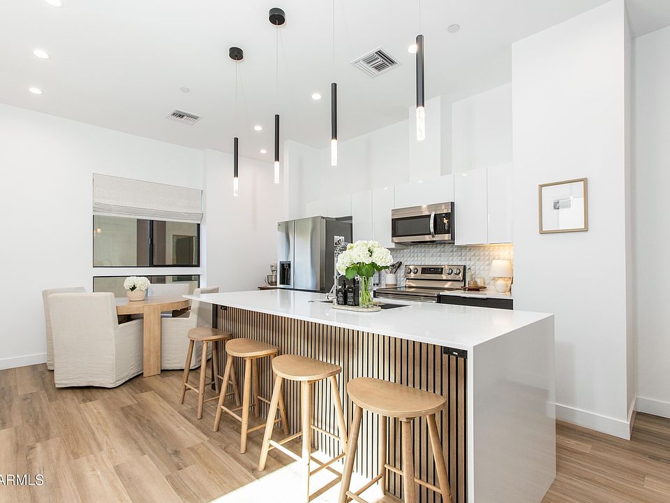 1st image of 4220 N 32nd Street Unit 37