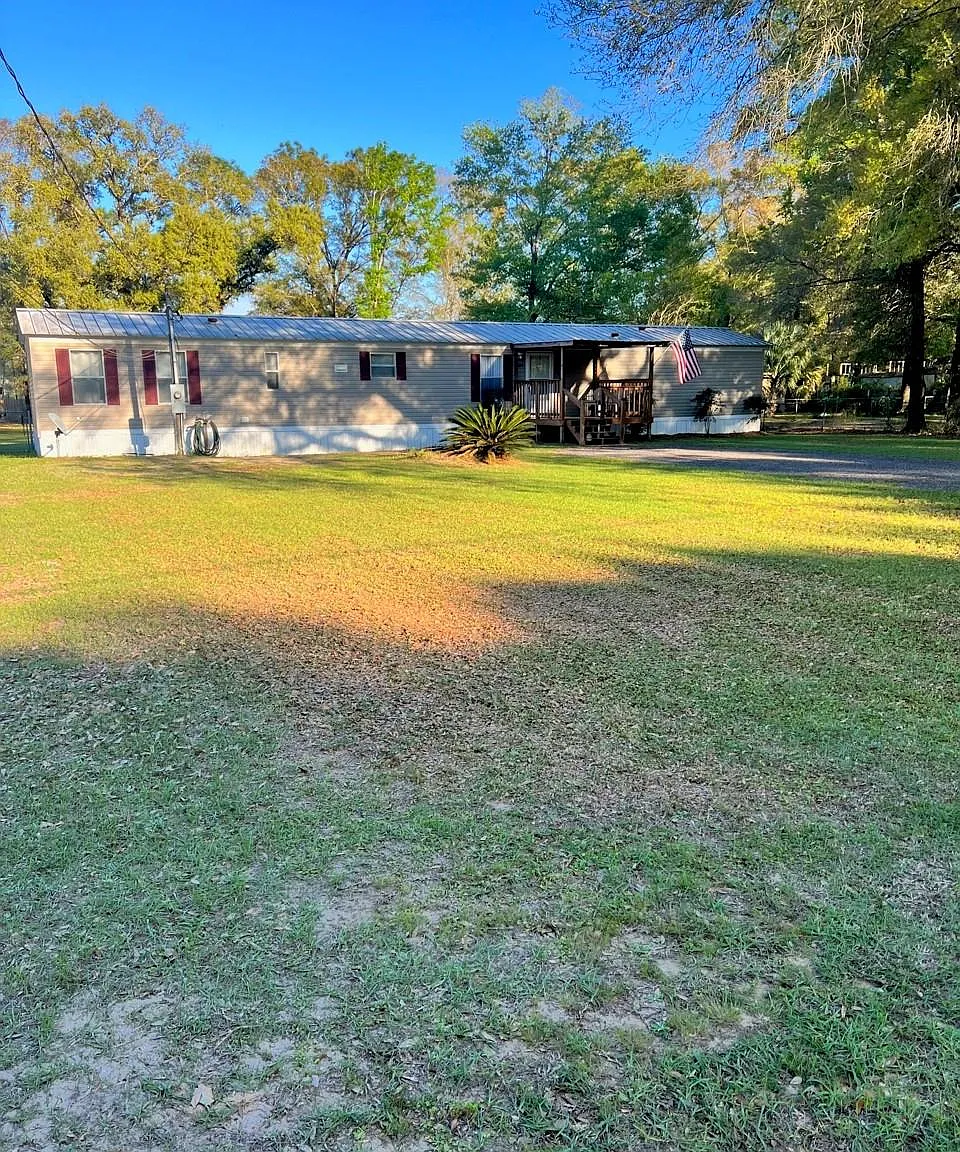 3 bed, 1216 sqft, $1,400 — Photo 2