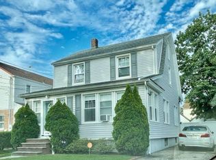 94 Lincoln Rd, Hempstead, NY 11550