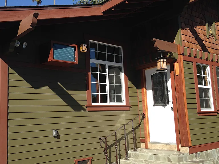 708 Earlham St — Photo 6