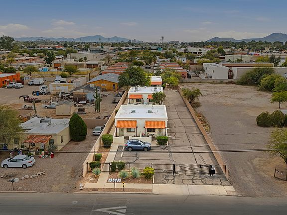 2nd image of 311 W Pastime Rd