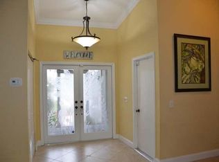 400 Sequoia Ln, Boca Raton, FL 33487