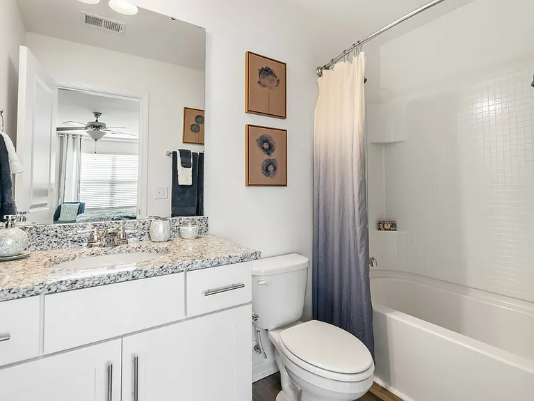 Covey Homes Clements_Interiors-24