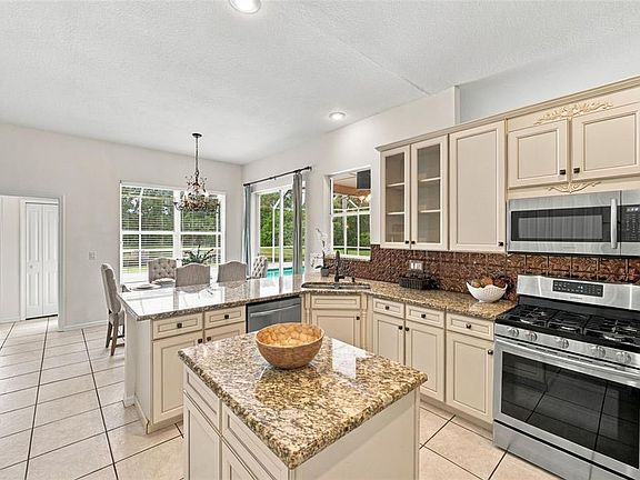 3rd image of 12427 BRISTOL COMMONS CIRCLE