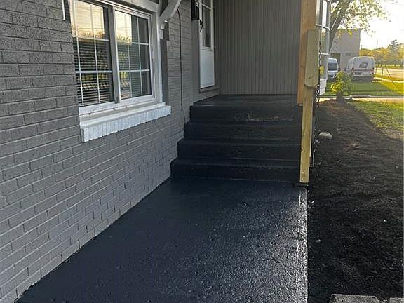 2nd image of 1510 Forrer Blvd