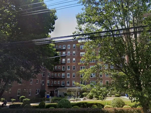 84-50 169th Street #209, Jamaica, NY 11432