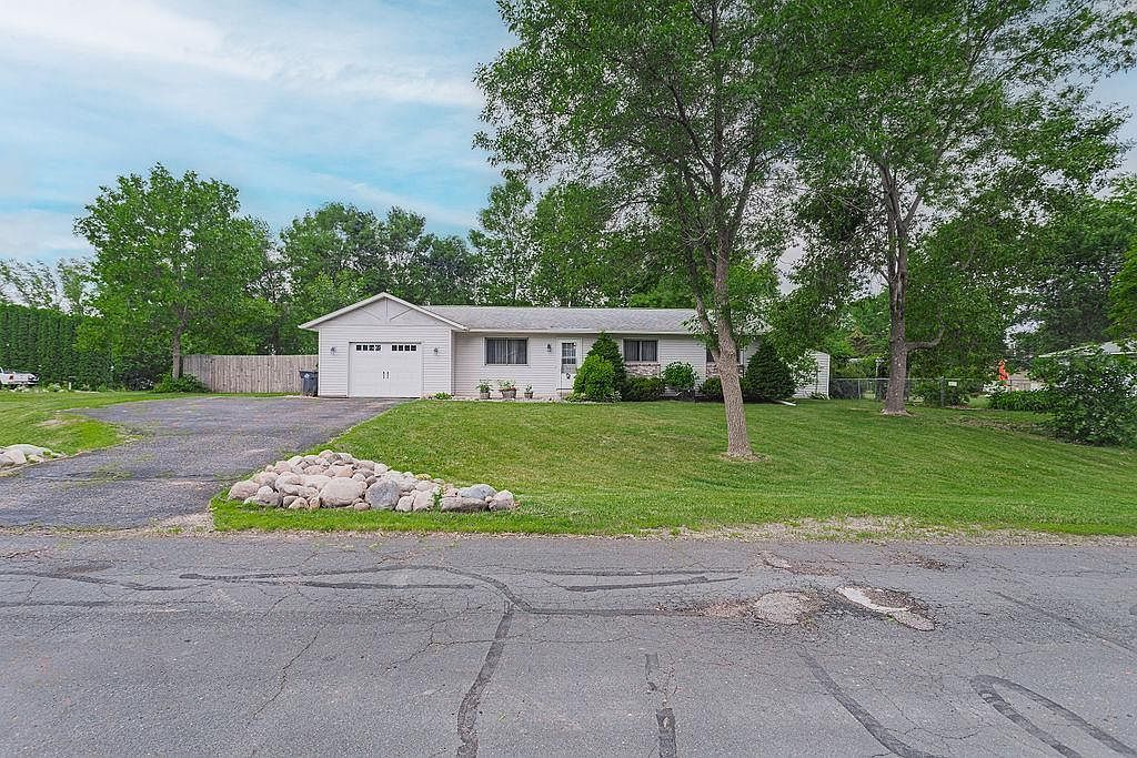 531 Nelson Ln, Center City, MN 55012 Zillow