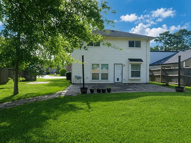 16810 Deck Ct — Photo 30
