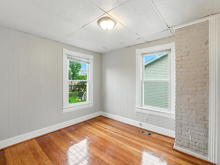 5100 Berwyn Rd — Photo 11
