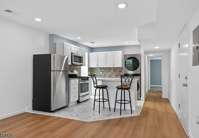 223 Main St #2 — Photo 6