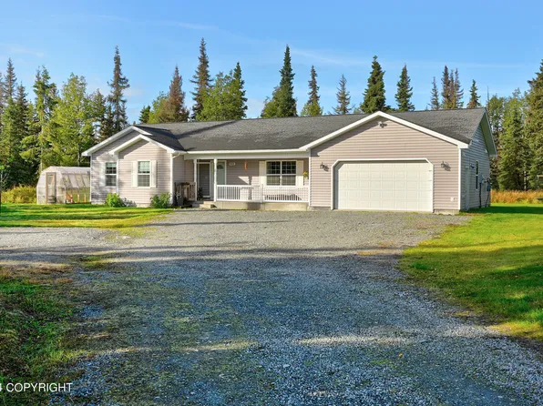 905 Salmon Run Dr, Kenai, AK 99611