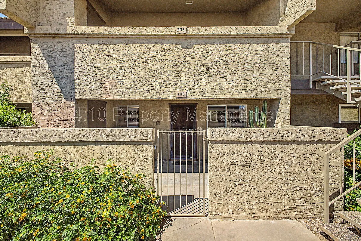 Building Photo - 4050 E Cactus Rd #105