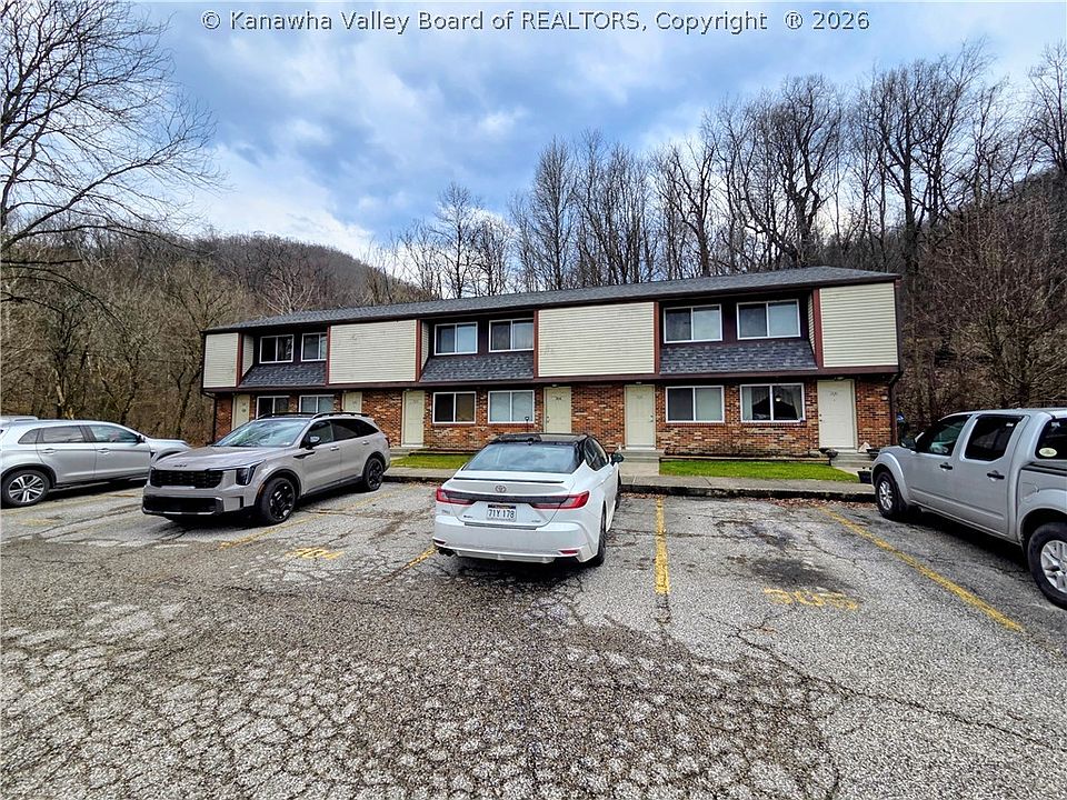 1st image of 437 Crown Hill Dr