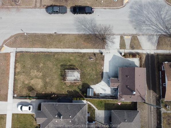 535 South St, Windsor, ON N9C 2W8