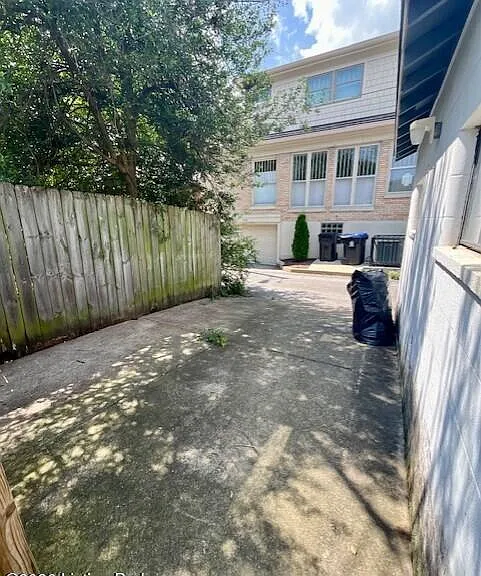 1937 Bonnycastle Ave — Photo 16