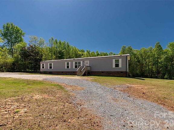4th image of 3041 Dr Nichols Rd