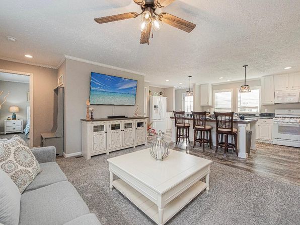 18594 Edwards Family Ln