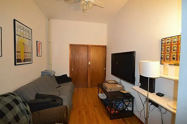 Rented by Universal Realty Group | media 11