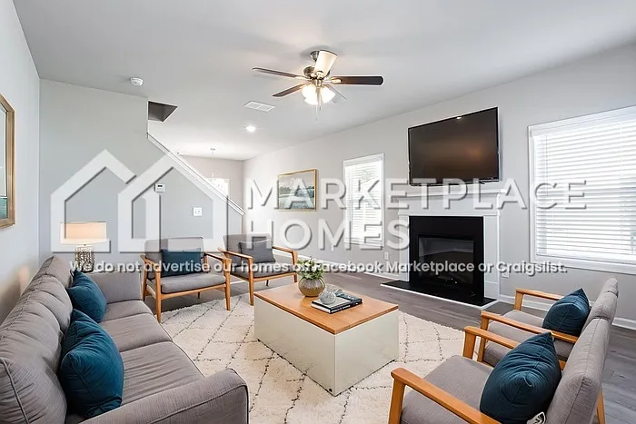 202 Wl Miller Dr — Photo 3