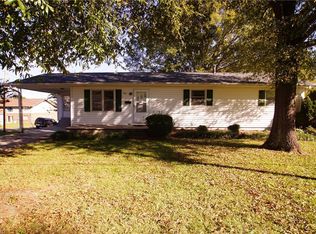 901 Watson St, Reidsville, NC 27320