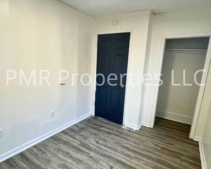 1011 7th Ave — Photo 9
