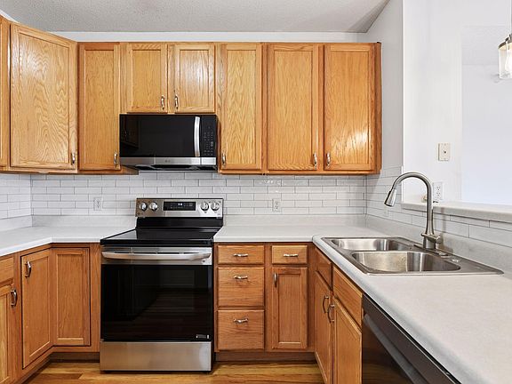 5th image of 560 2nd St N #410