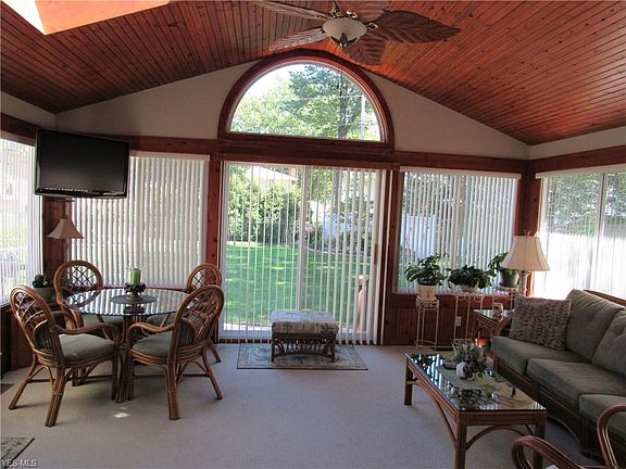 4th image of 4589 Williamstown Dr