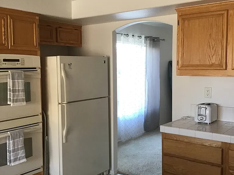 E Avenue R — Photo 2