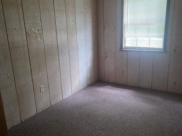 Oak Ridge Apartment