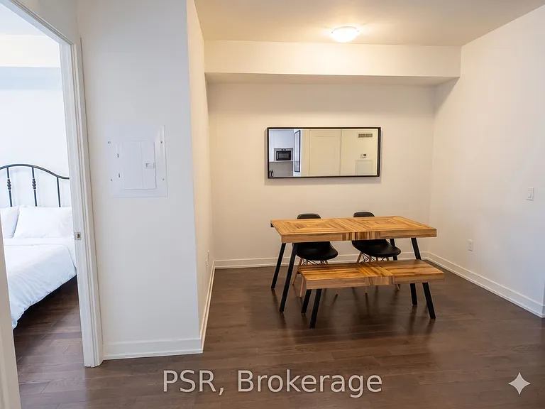 330 Richmond St W #820 — Photo 7