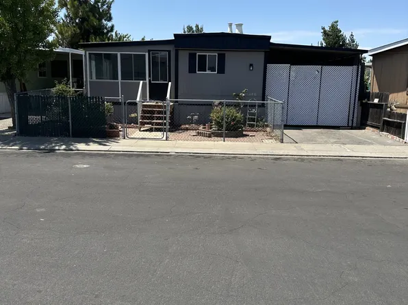 3045 Holiday Ln, Modesto, CA 95350