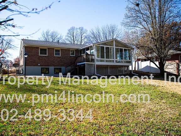 4th image of 8030 N Hazelwood Dr