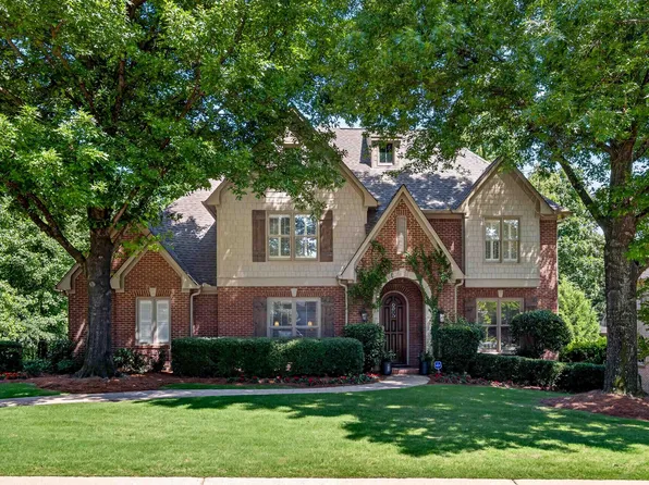 816 Reynolds Crst, Vestavia, AL 35242