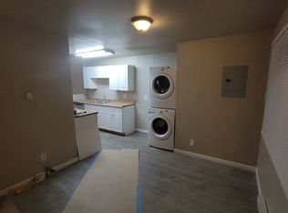 21817 30th Ave S APT 4, Des Moines, WA 98198