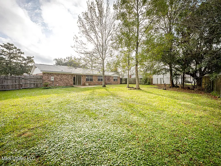 1213 King Henry Dr — Photo 60