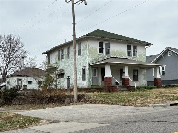 1909 Mitchell Ave, Saint Joseph, MO 64507
