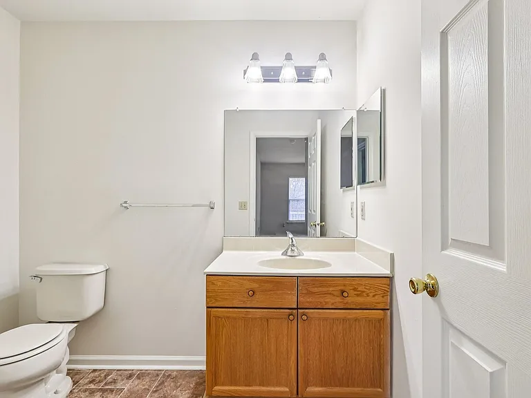 Autumn Park Apartments — Photo 25