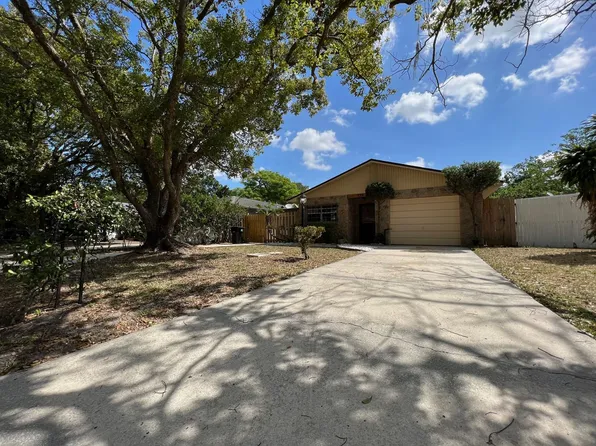 529 Hibiscus Way, Orlando, FL 32807