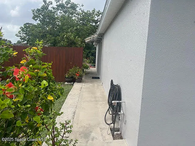 1 bed, 1.0 bath, 500 sqft, $1,050 — Photo 3
