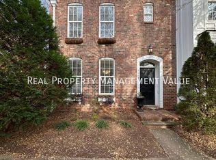 9642 Longstone Ln, Charlotte, NC 28277