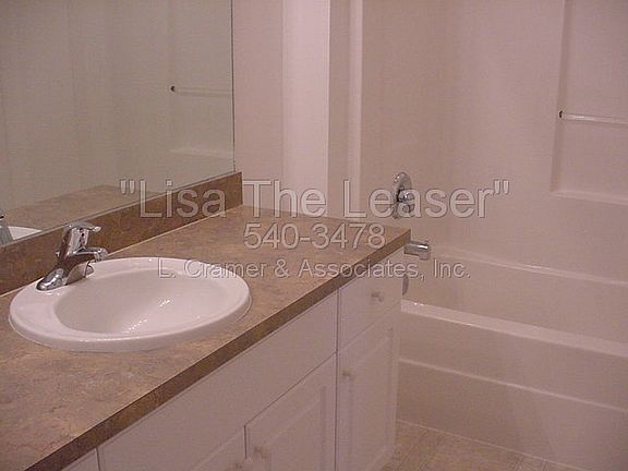 3rd image of 205 NE 23rd Ter