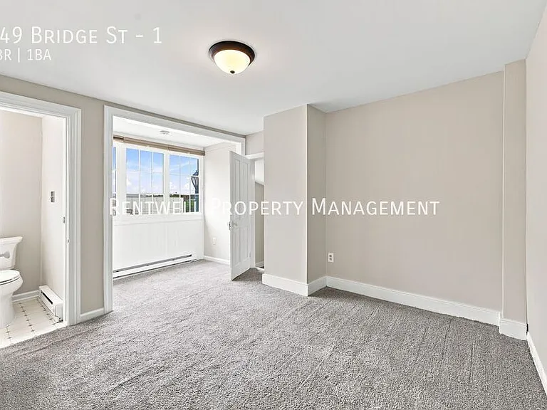 249 Bridge St #1 — Photo 8