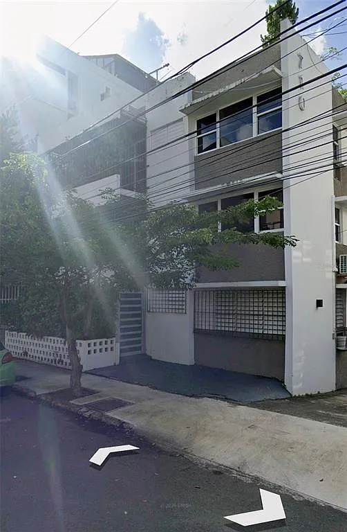 1 bed, 1.0 bath, 664 sqft, $1,900 — Photo 2