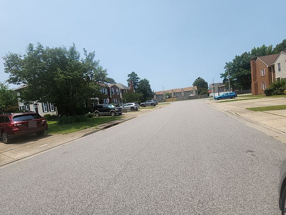 5th image of 512 Mulligan Dr