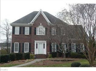 950 Wild Dogwood Ln, Winston Salem, NC 27106