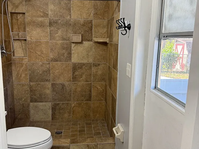 144 Christie Ave — Photo 14