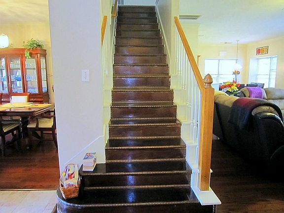 4th image of 3119 Signal Hill Dr