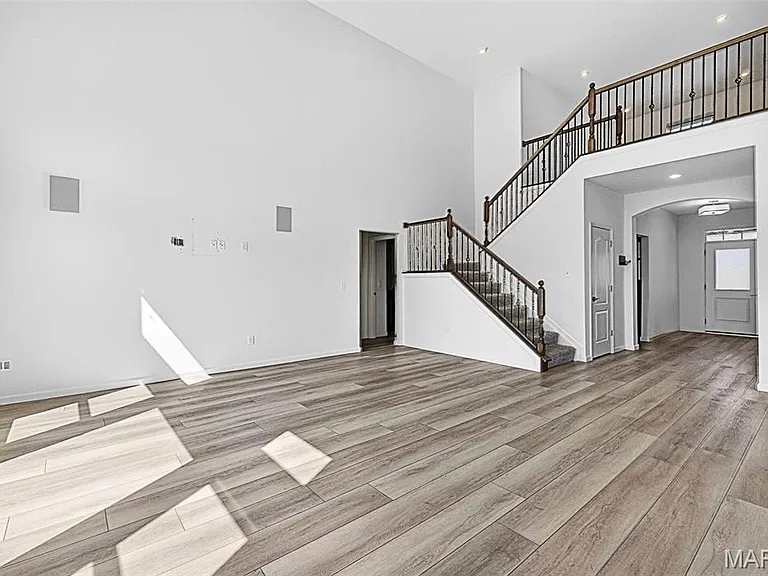 207 Kerry Downs Dr — Photo 10