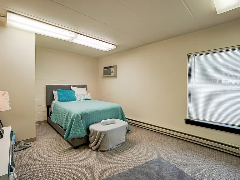 Inez Apartments — Photo 34