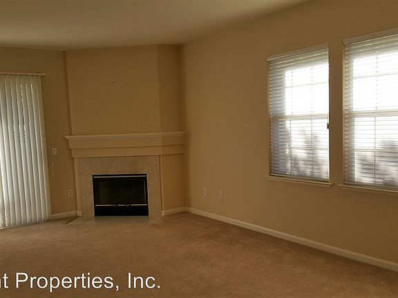 3rd image of 2334 Dolphin Dr